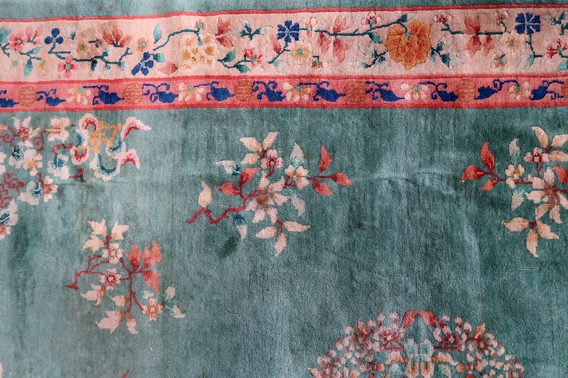 A close look at the rug's fine craftsmanship.