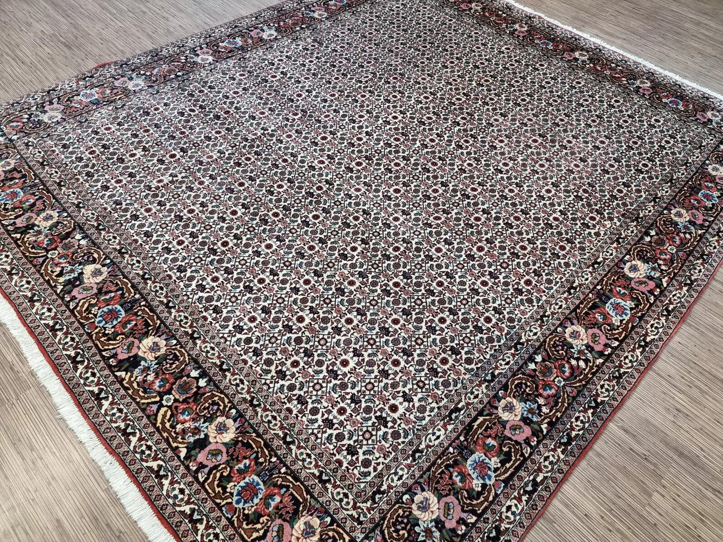 Detailed Persian motifs rug
