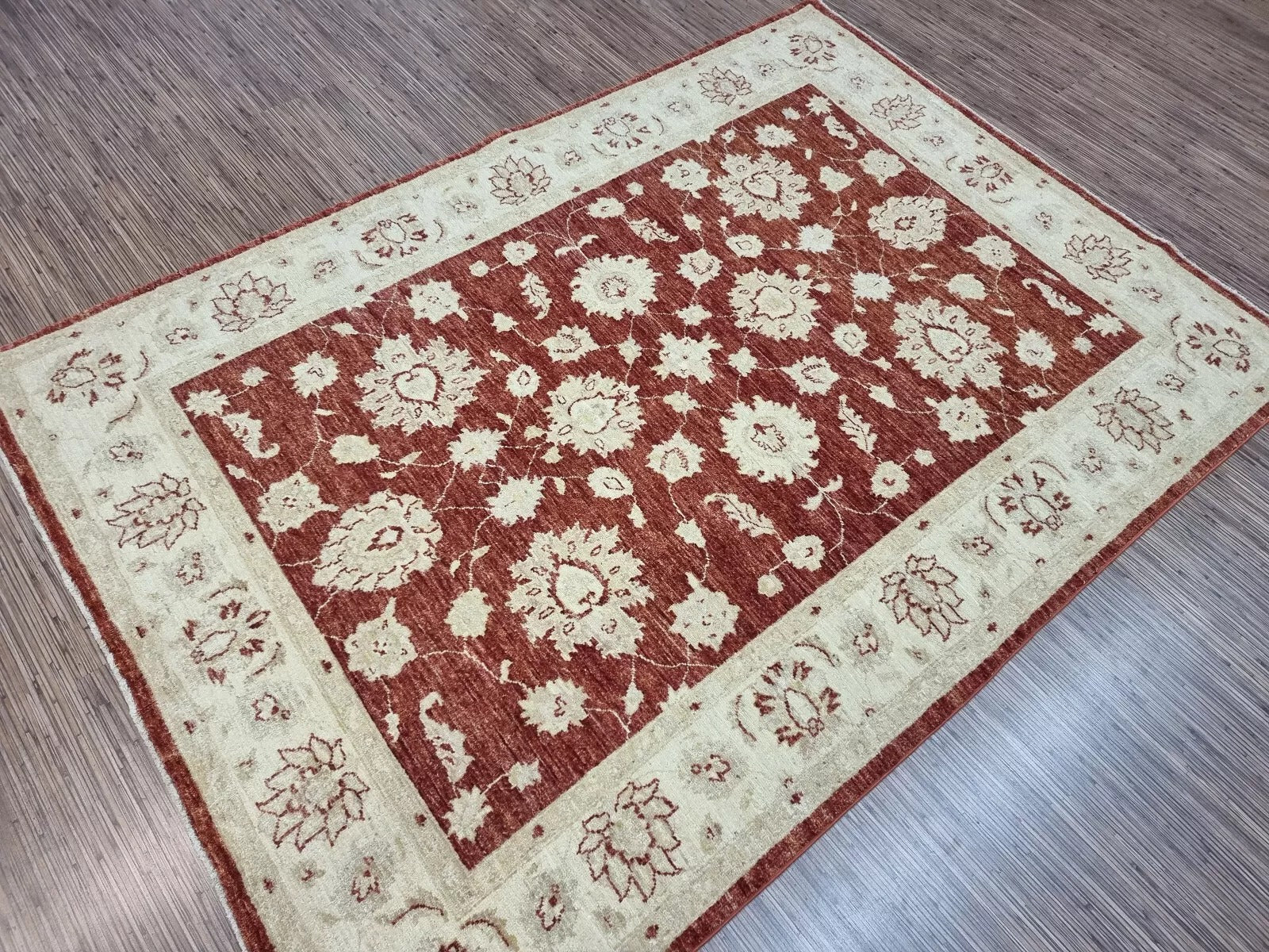 Vintage Ziegler Rug – 4.9' x 6.6'
