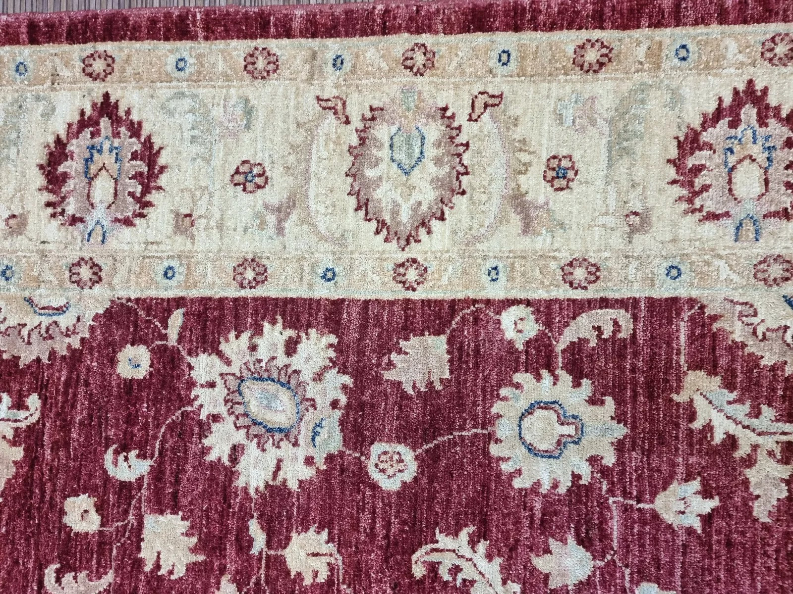 Vintage Afghan Rug – Authentic Hand-knotted Craftsmanship
