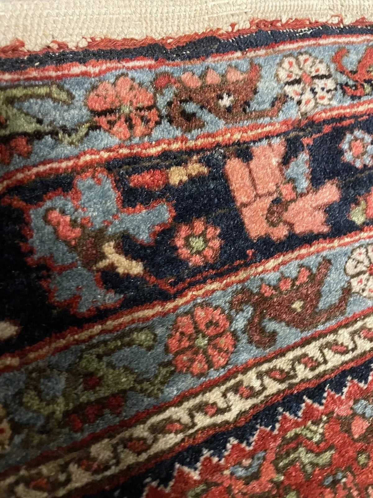 Elegant 1910s handmade Bidjar rug with traditional motifs
