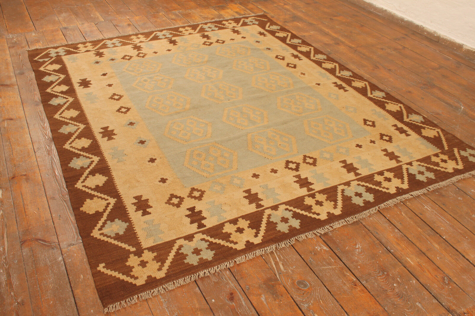 Overhead shot of the Handmade Vintage Afghan Flatweave Kilim displaying size and dimensions