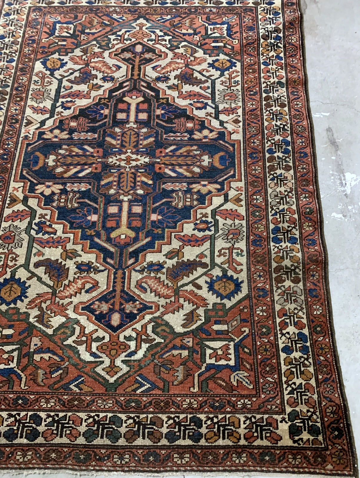 Handmade antique Persian Malayer rug 1920s