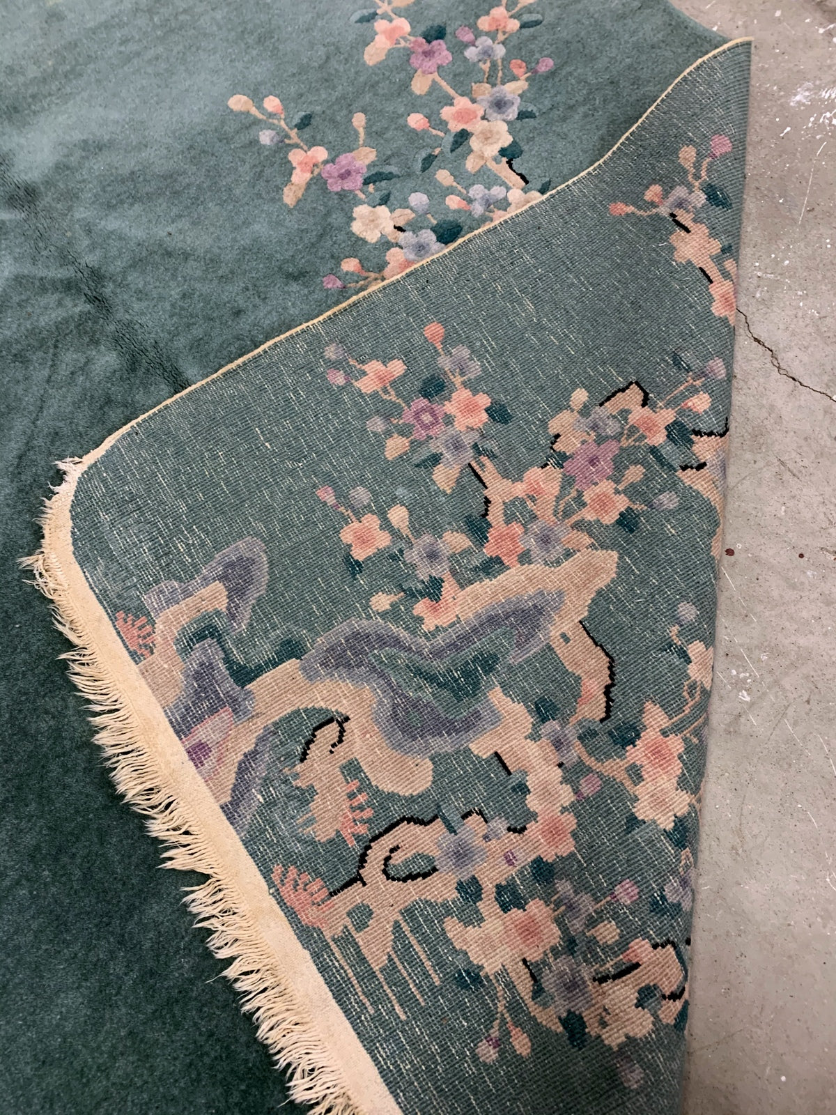 Handmade antique Art Deco Chinese rug 1920s