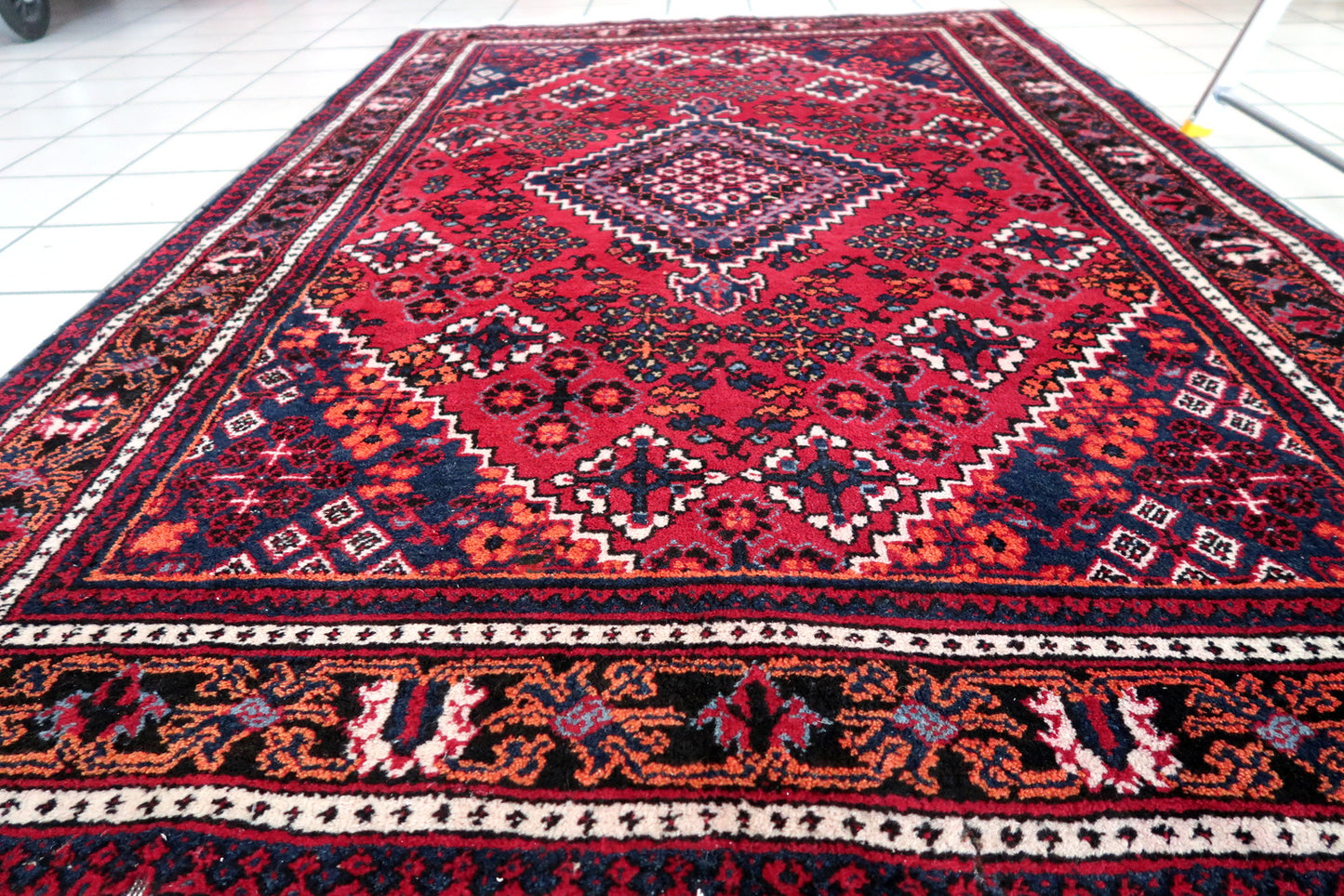 Handmade vintage Persian Hamadan rug 4.4' x 6.7' (136cm x 205cm) 1970s - 1C920